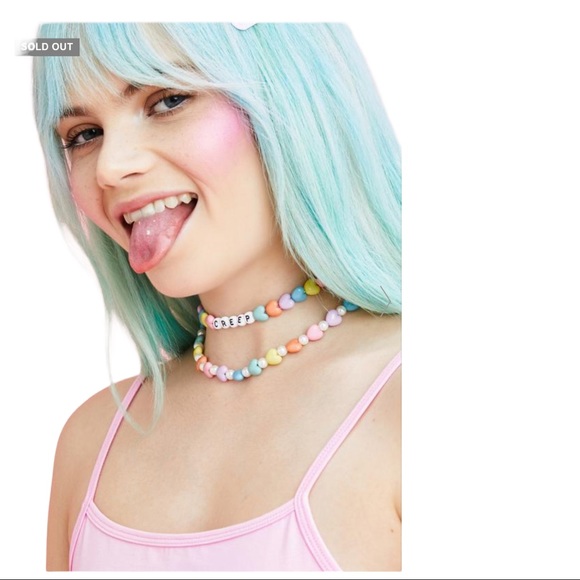 DANGEROUS DOLLIES BEADED NECKLACE (NWT) - Picture 2 of 4